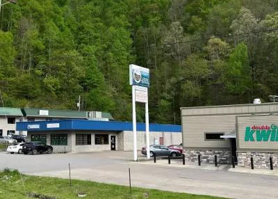 Mountain Comprehensive Care Center facility